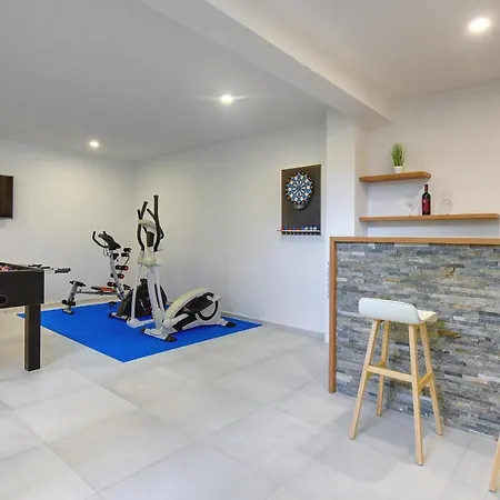 Mauri Villa